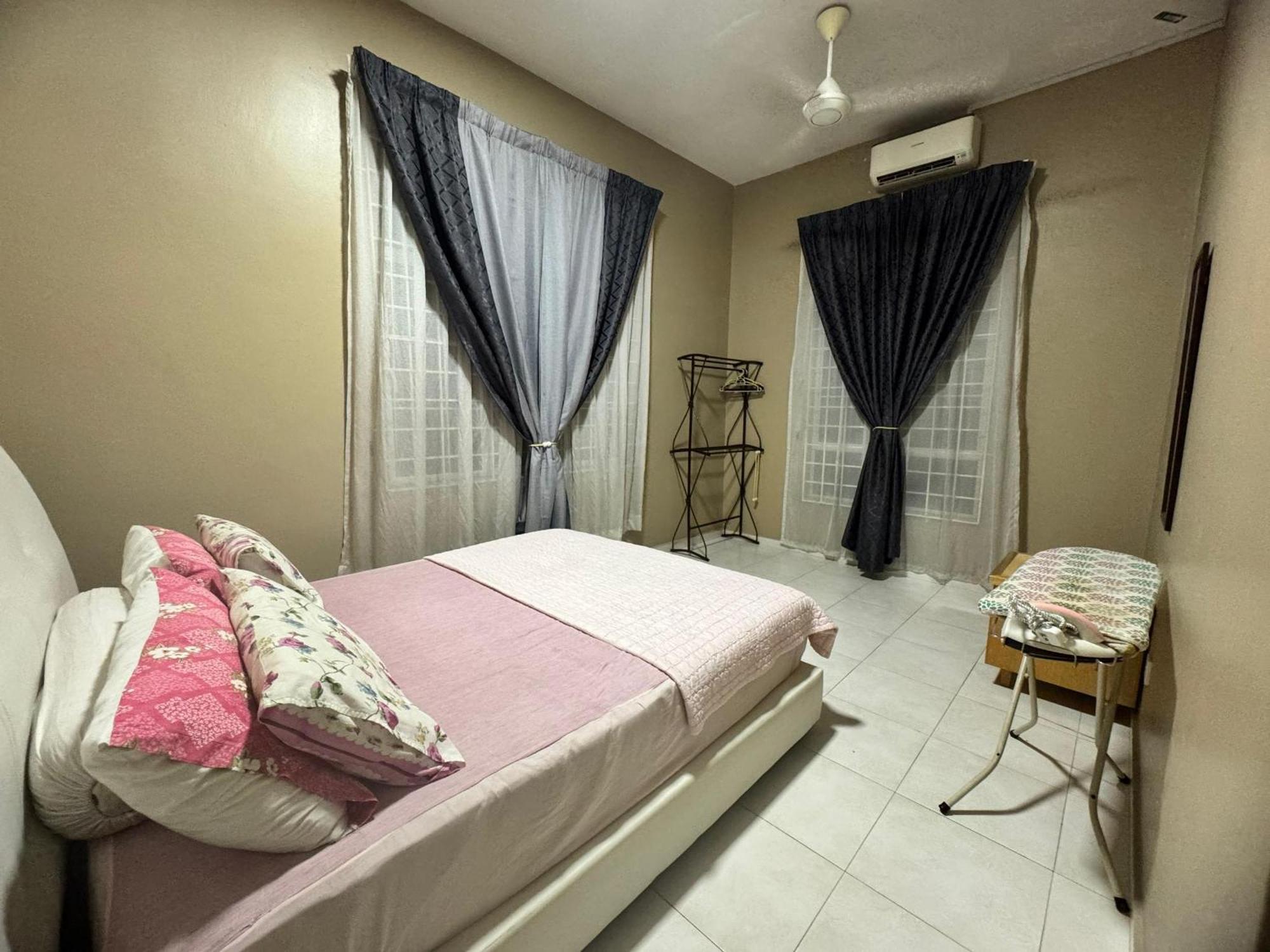 Homestay Melaka Executive Экстерьер фото