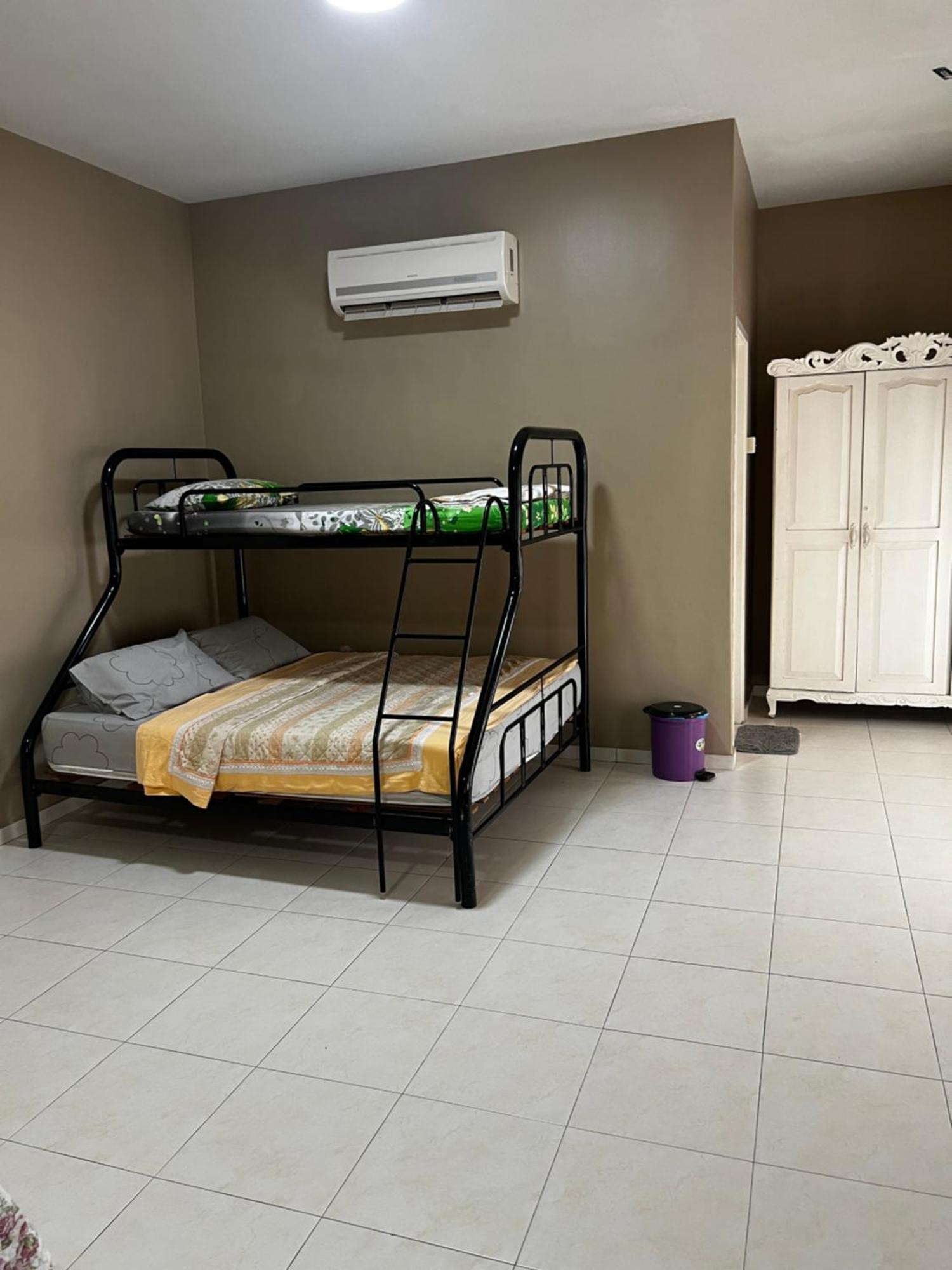 Homestay Melaka Executive Экстерьер фото